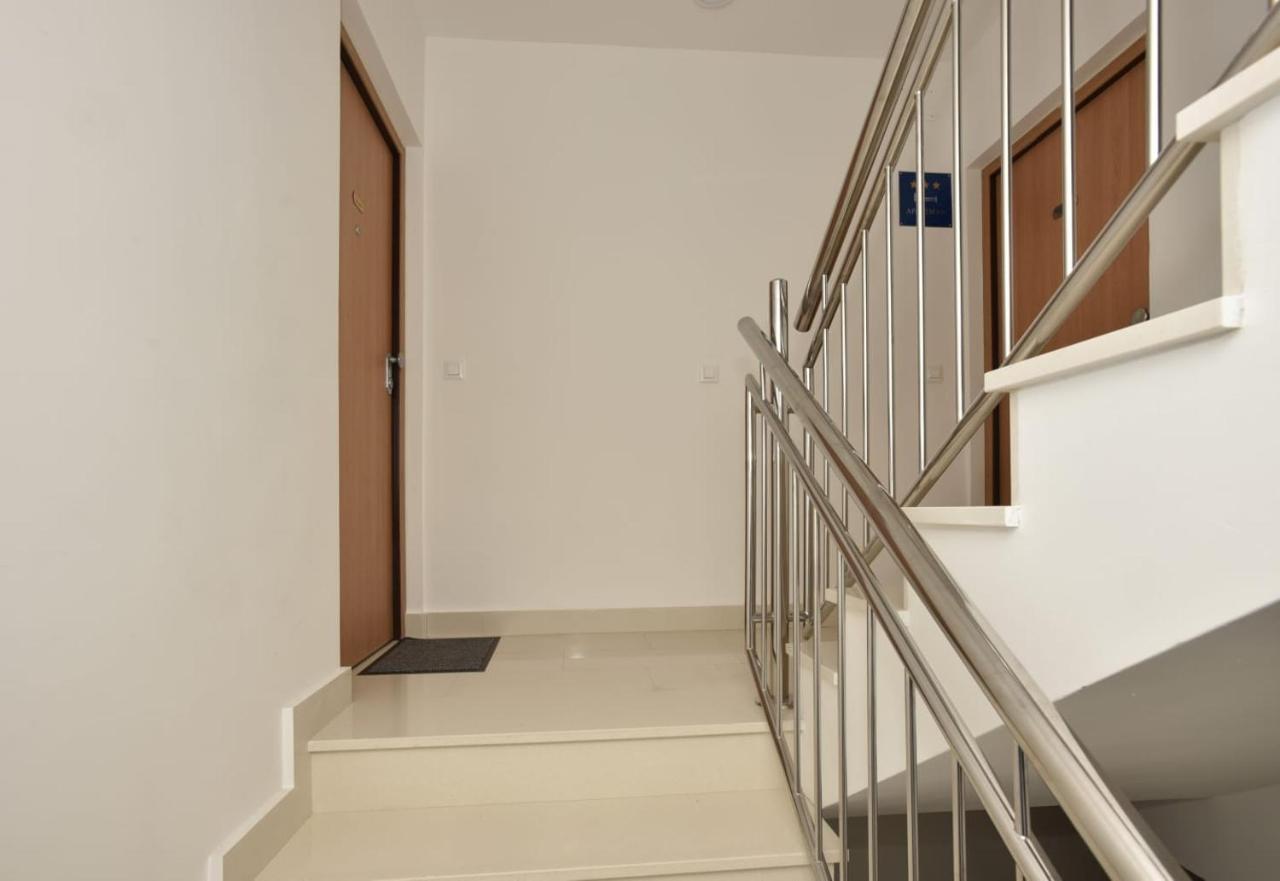 Apartment Anna A2+2 Makarska Exteriör bild