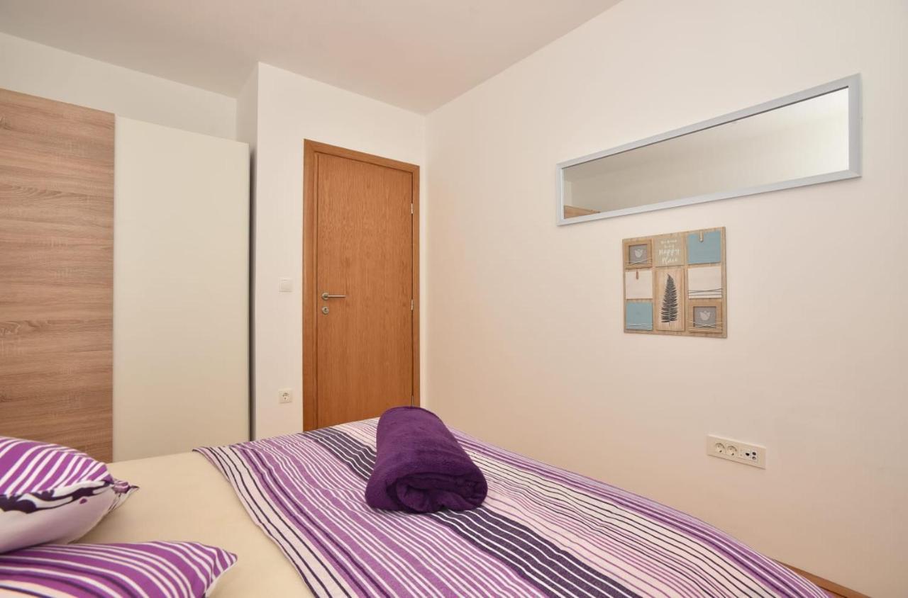 Apartment Anna A2+2 Makarska Exteriör bild